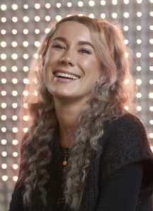 Random42 Naomi Carlow Headshot