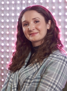 Lucy Roberts headshot