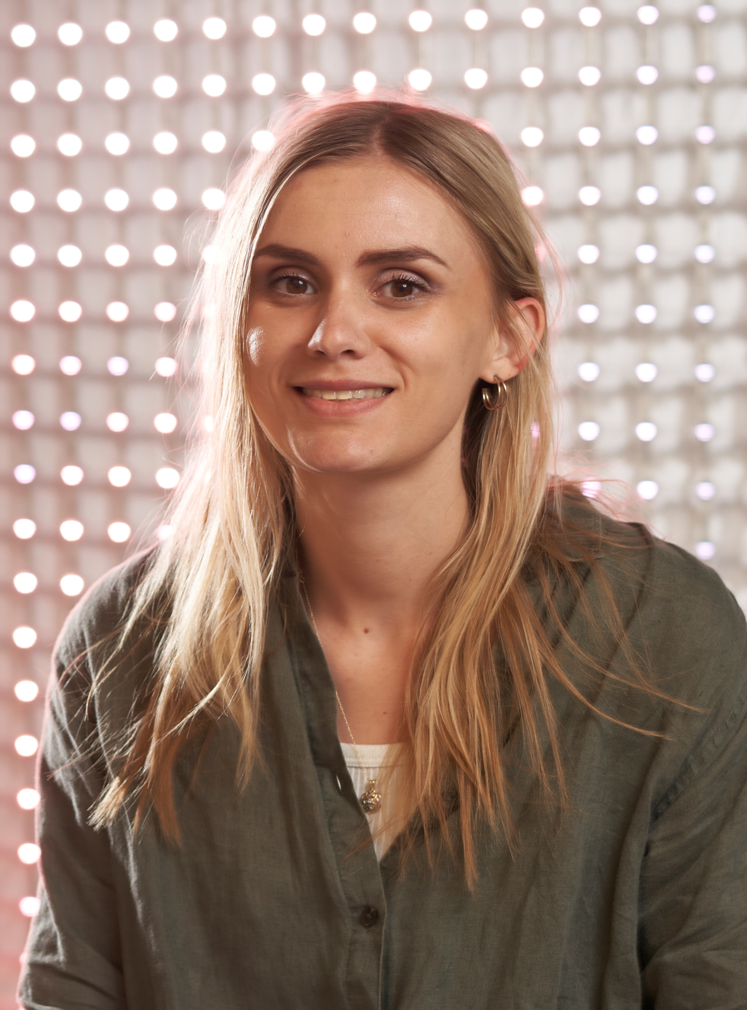 Random42 olivia swift