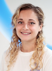 Eseelle Hendow Random42