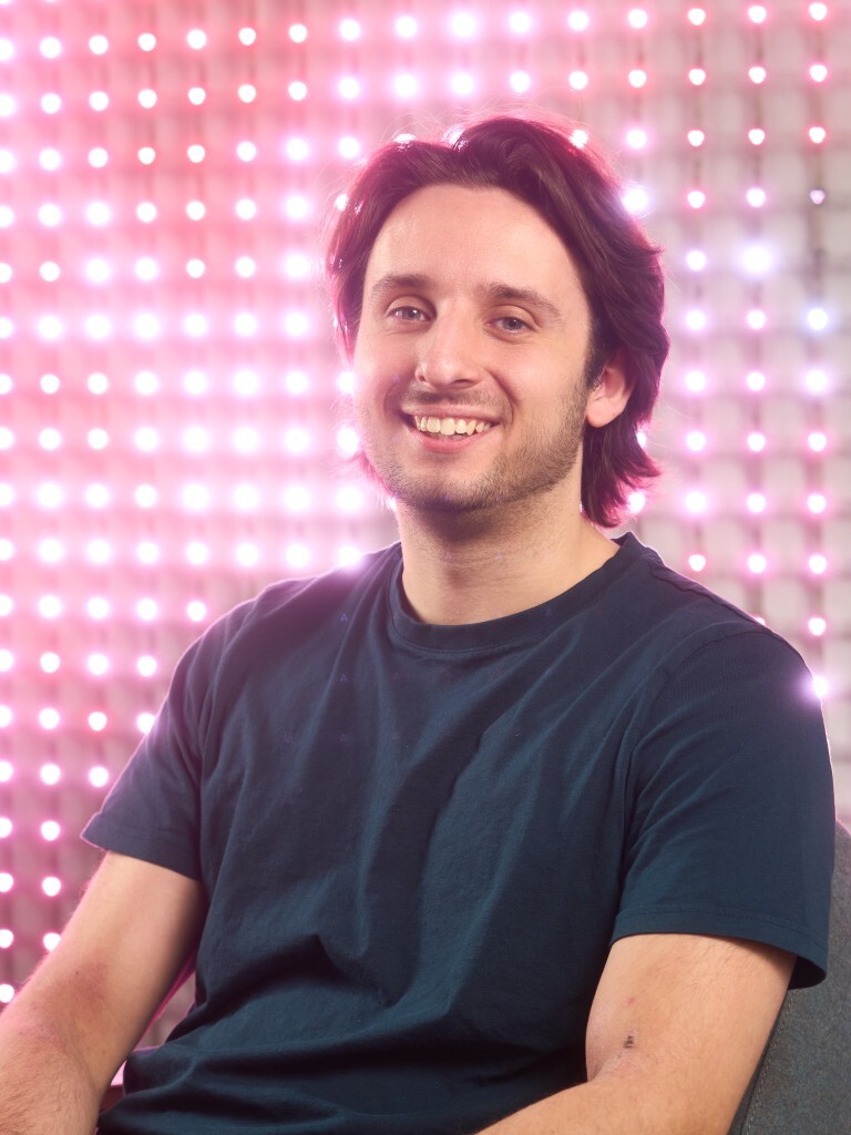 Random42 Oliver Prior