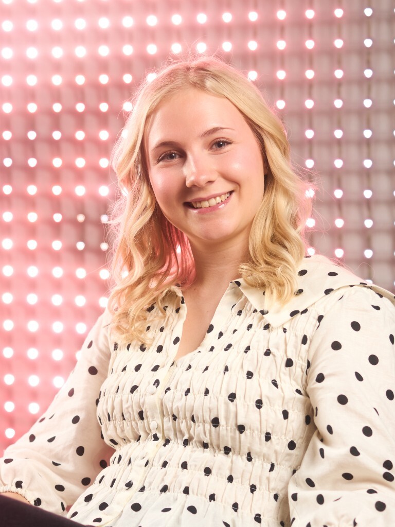 Random42 Molly Smith