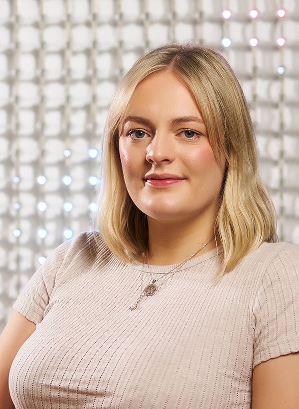 Random42 Hannah Mason