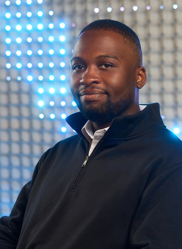 Random42 Tomi Thomas