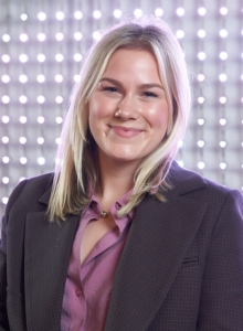 Random42 Lydia Folds