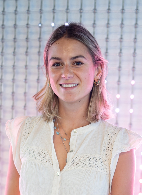 Emilia Simmons Random42