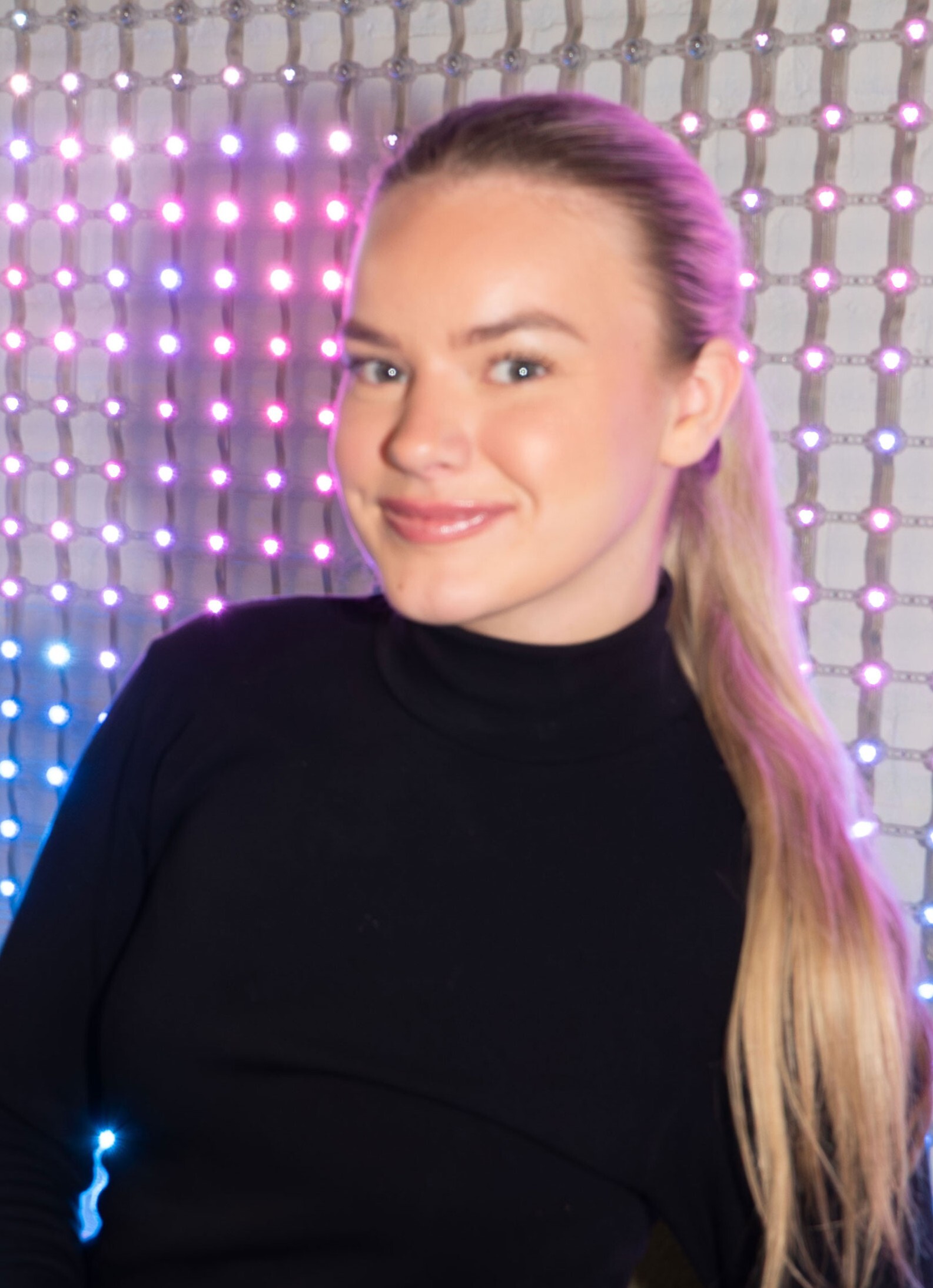 Random42 Alexa Raino